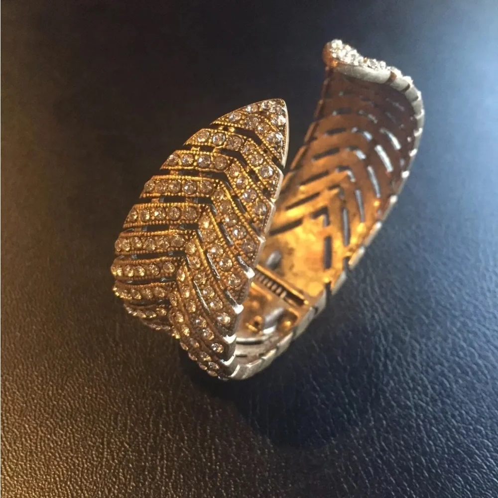 RARE VINTAGE J. Crew brass hinged cuff, rhinestone encrusted - Picture 4 of 5